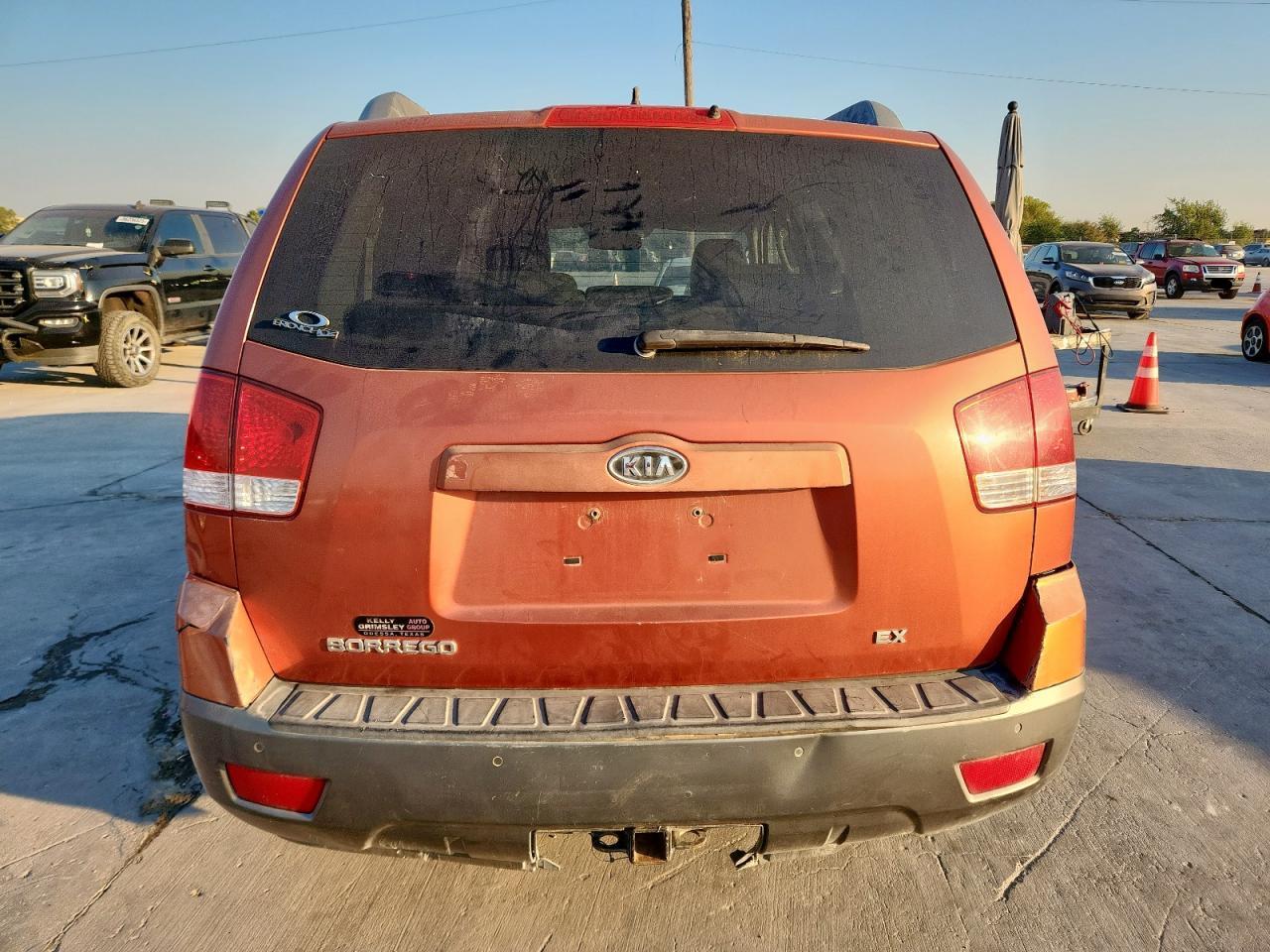 2009 Kia Borrego Lx VIN: KNDJJ741395023706 Lot: 86700535