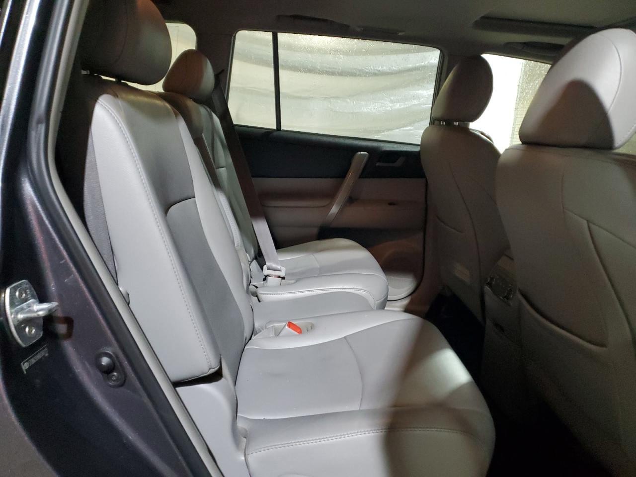 2011 Toyota Highlander Base VIN: 5TDBK3EH6BS060125 Lot: 86057615