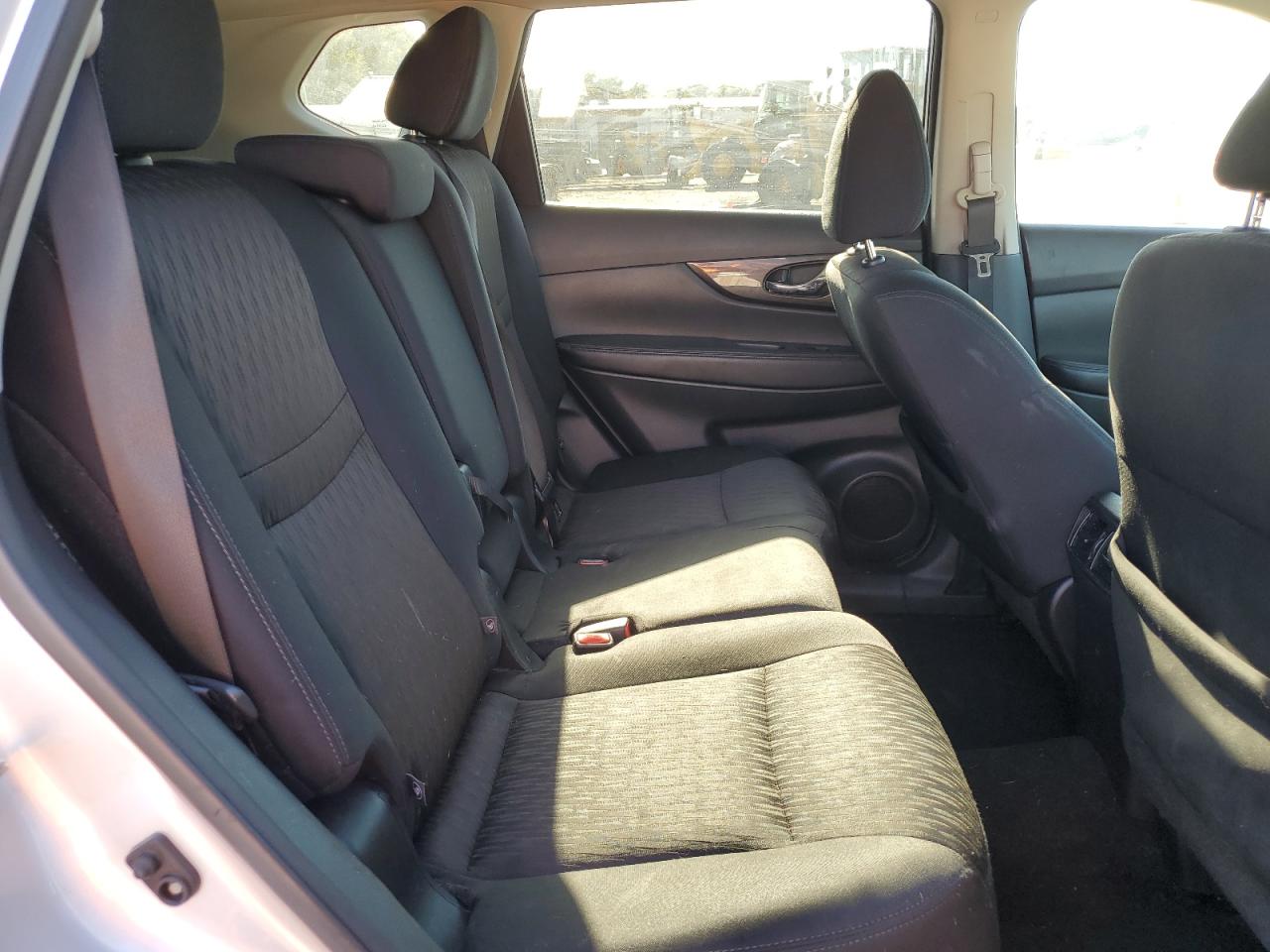 2018 Nissan Rogue S VIN: 5N1AT2MV6JC700663 Lot: 84887765