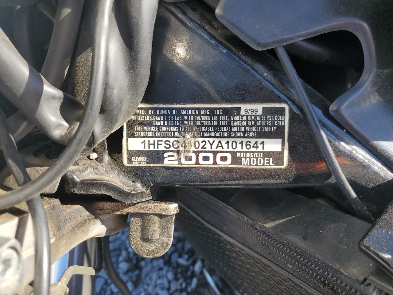 2000 Honda Gl1500 Cf VIN: 1HFSC4102YA101641 Lot: 90348515