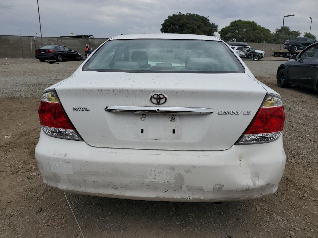 2005 Toyota Camry Le VIN: 4T1BE32K35U640354 Lot: 82371375