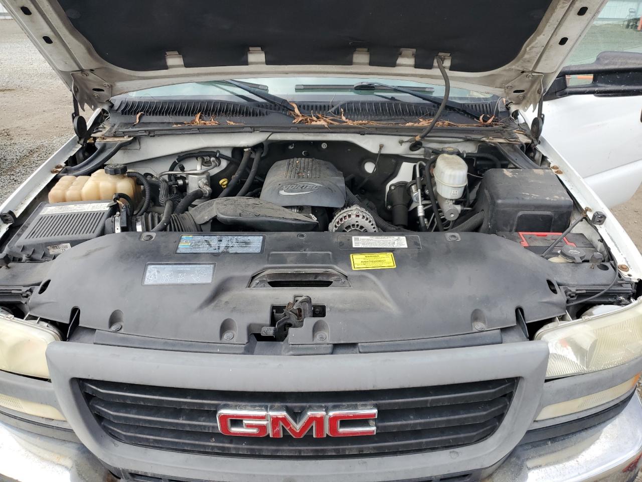 2004 GMC Sierra C2500 Heavy Duty VIN: 1GDHC24U84E199659 Lot: 85750135
