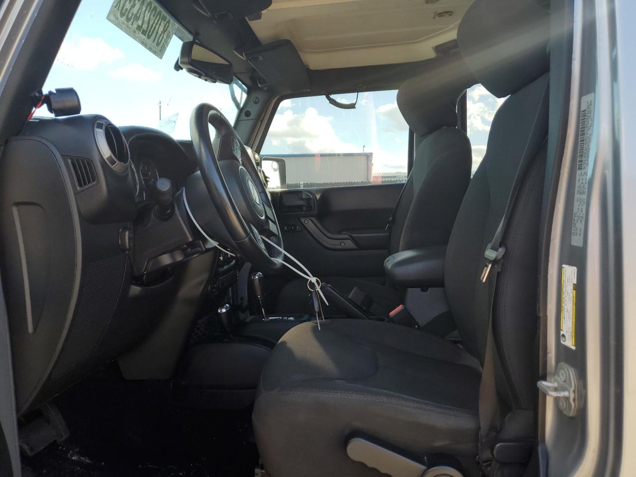 2016 Jeep Wrangler Unlimited Sport VIN: 1C4BJWDG5GL335215 Lot: 87022435