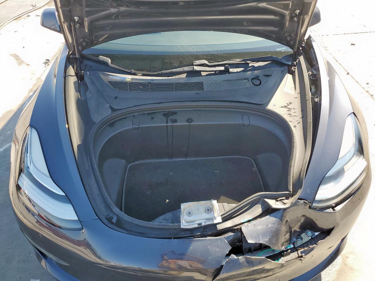 2018 Tesla Model 3 VIN: 5YJ3E1EA7JF034560 Lot: 85115685