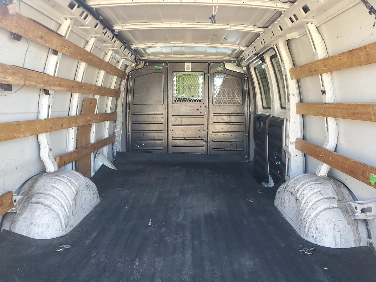 2019 GMC Savana G2500 VIN: 1GTW7AFG9K1227491 Lot: 92750445