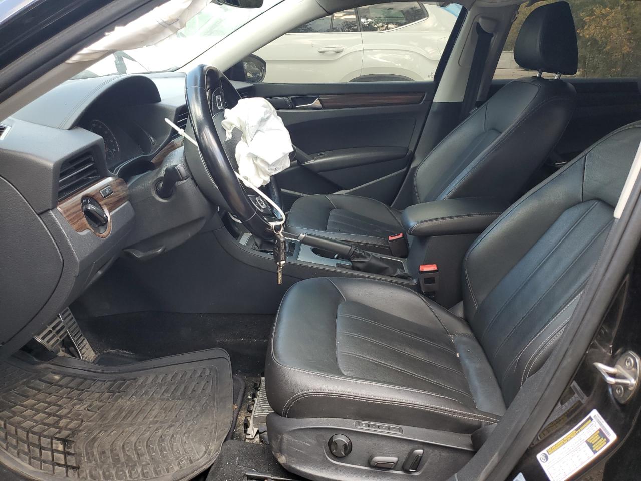 2020 Volkswagen Passat Execline W/ R-Line VIN: 1VWEA7A35LC009037 Lot: 84216415