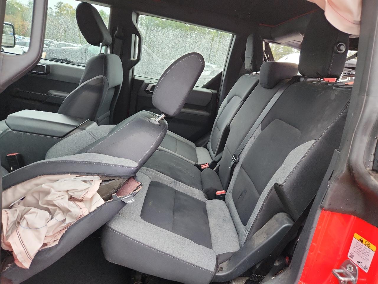 2022 Ford Bronco Base VIN: 1FMDE5BHXNLB41162 Lot: 90105895