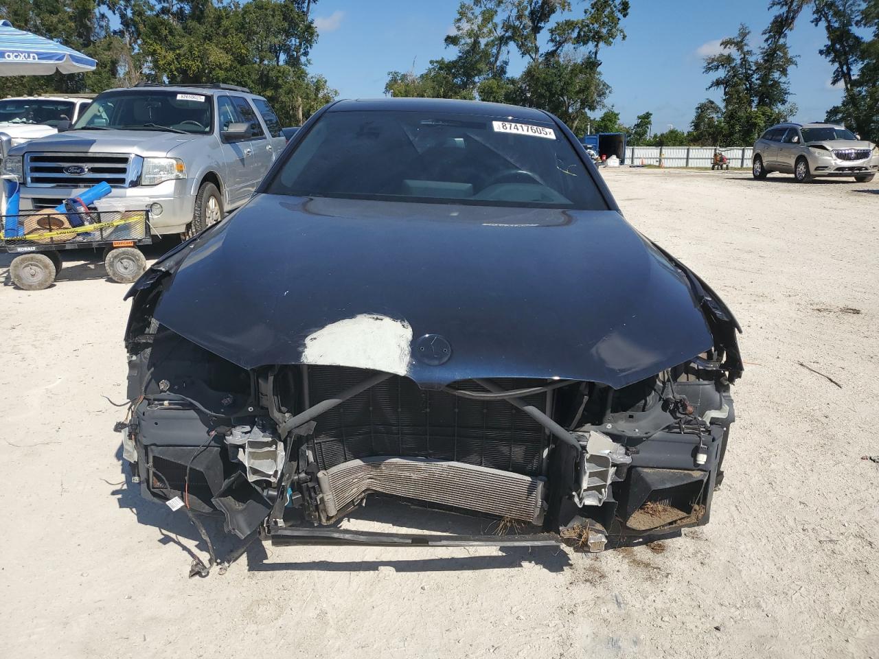 Фото: WBA53BJ04NWX46363