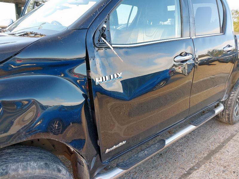 2017 TOYOTA HILUX INVINCIBLE X D/CAB PICK UP 2.4 D-4D AUTO