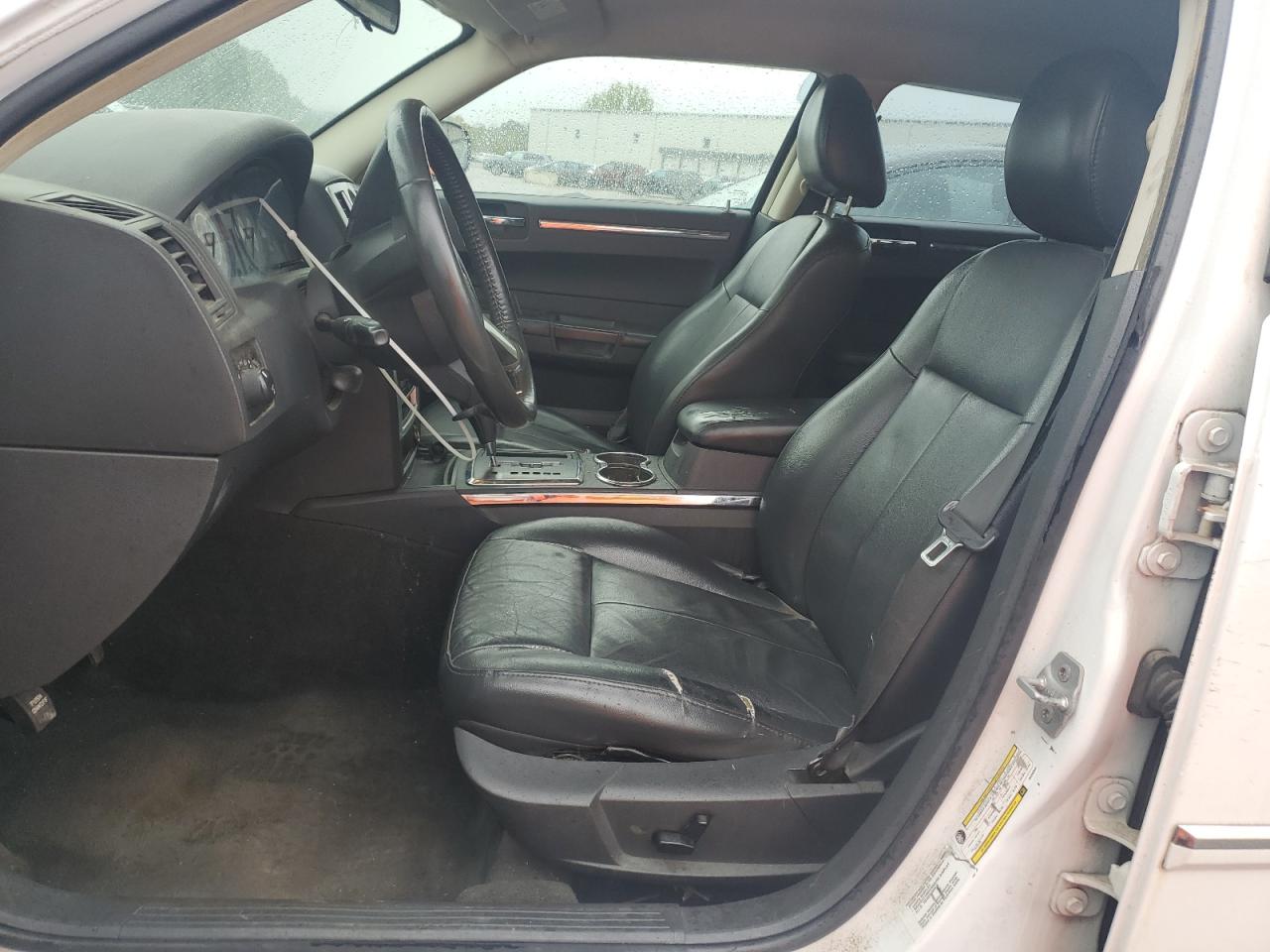 2010 Chrysler 300 Touring VIN: 2C3CA5CV5AH293944 Lot: 85577355