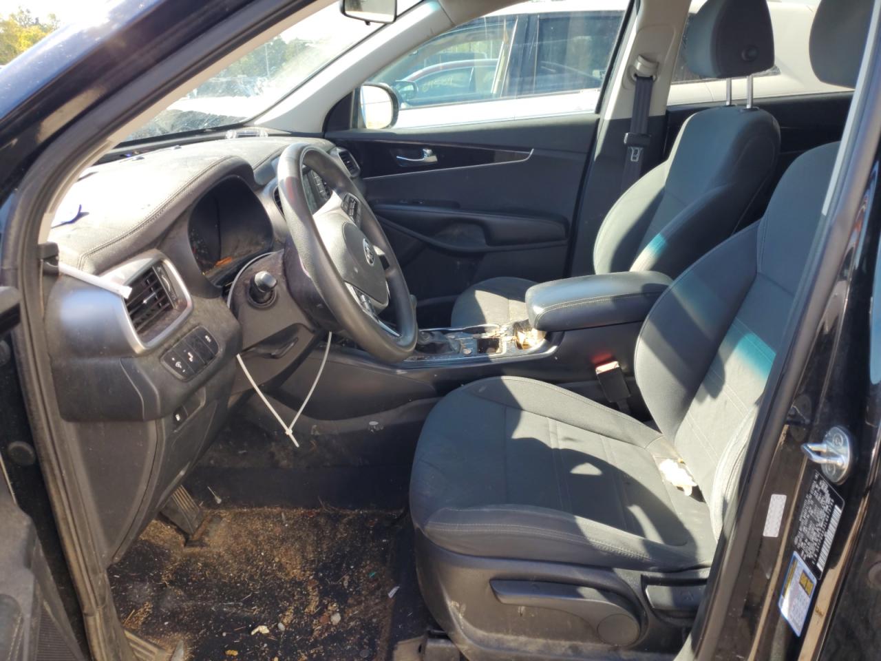 2020 Kia Sorento L VIN: 5XYPG4A33LG675799 Lot: 85147965