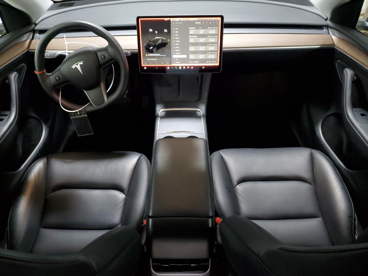 2024 Tesla Model Y VIN: 7SAYGDEE0RF179801 Lot: 87222545