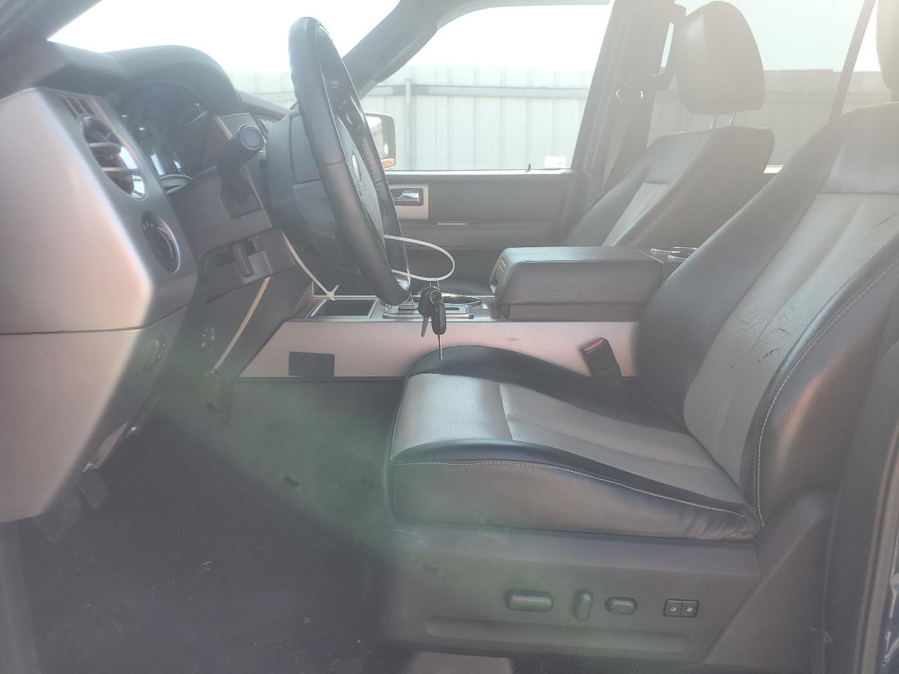 2010 Ford Expedition Eddie Bauer VIN: 1FMJU1J57AEB57565 Lot: 84412545