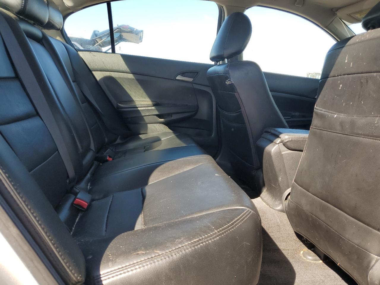 2008 Honda Accord Lxp VIN: 1HGCP26408A106521 Lot: 84589105