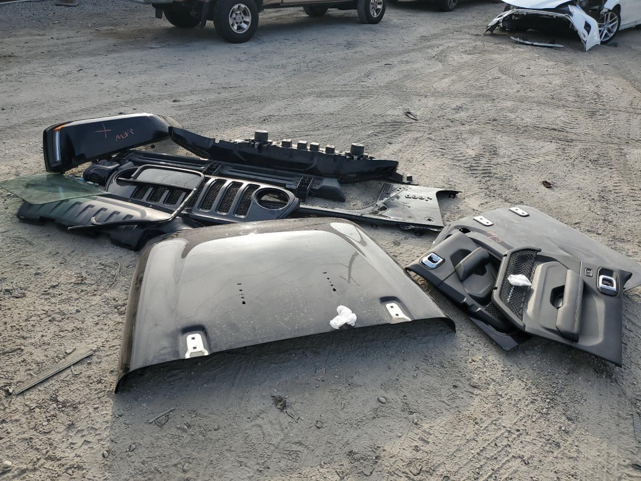 2020 Jeep Wrangler Unlimited Sahara VIN: 1C4HJXEM3LW349028 Lot: 90242875