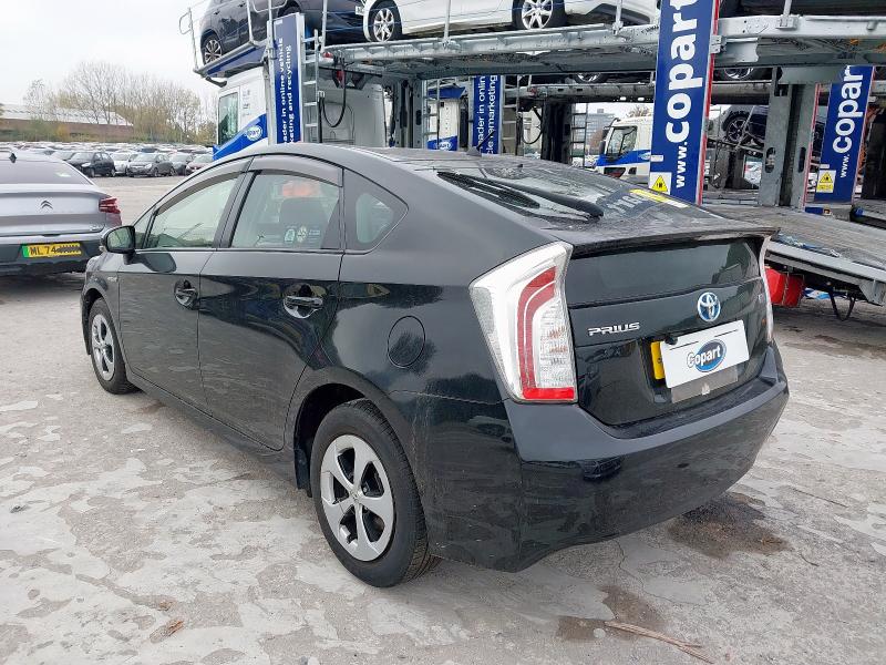 2015 TOYOTA PRIUS HYBRID 