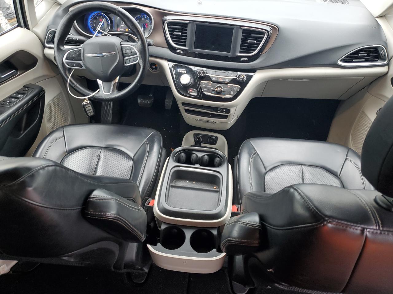 2020 Chrysler Voyager Lxi VIN: 2C4RC1DG4LR182355 Lot: 94651795