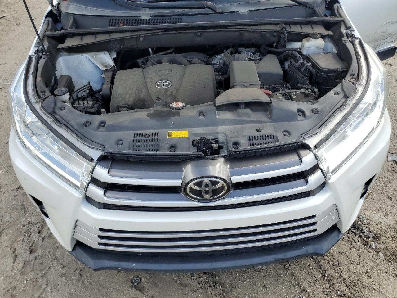 2019 Toyota Highlander Se VIN: 5TDKZRFH4KS565075 Lot: 84639795