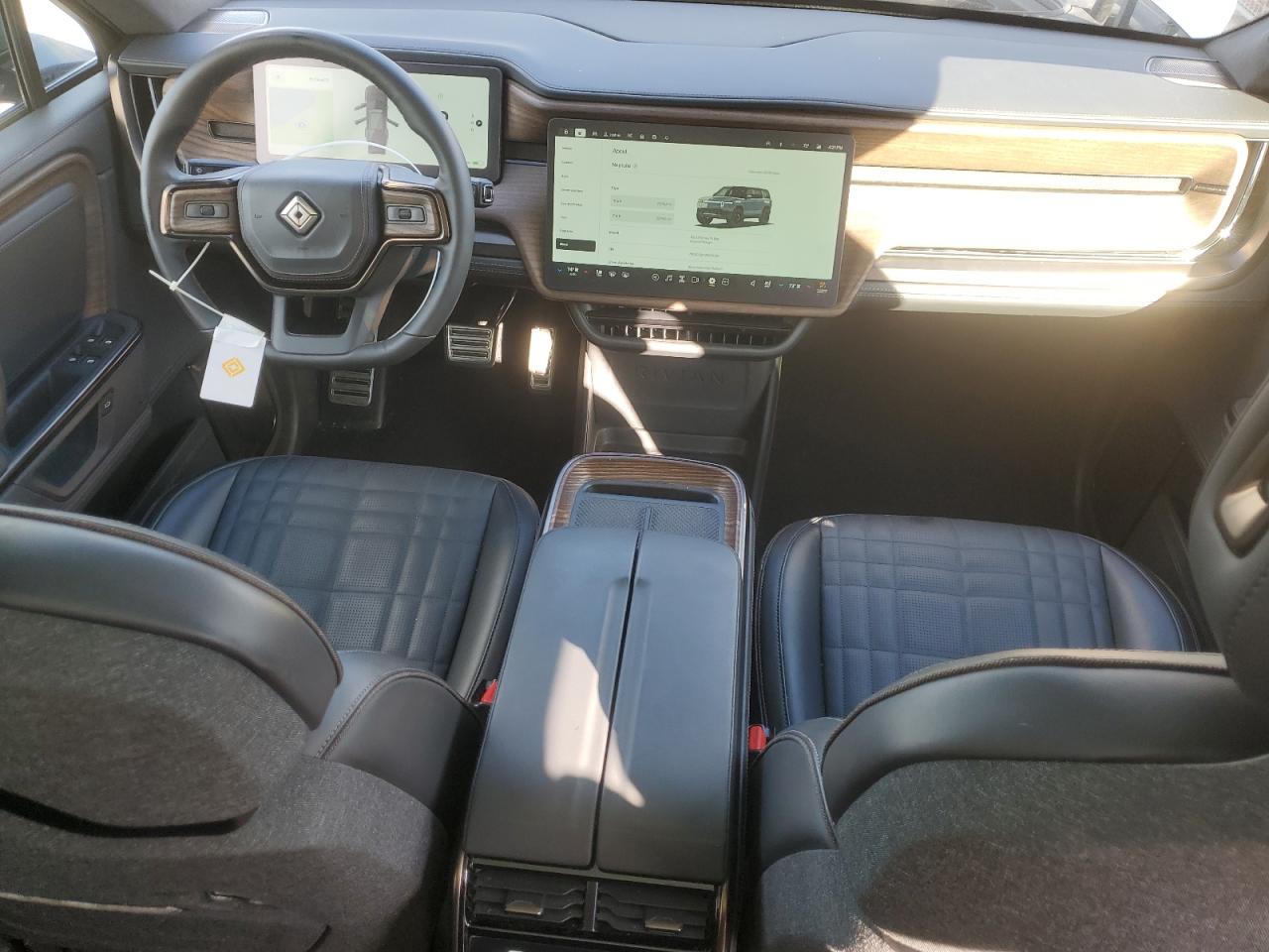 2025 Rivian R1S Premium VIN: 7PDSGCBP5SN059334 Lot: 90629175