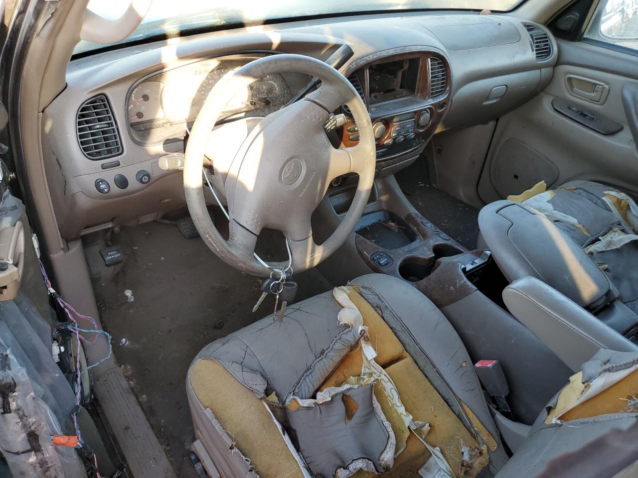 2002 Toyota Sequoia Limited VIN: 5TDZT38AX2S120885 Lot: 82451515