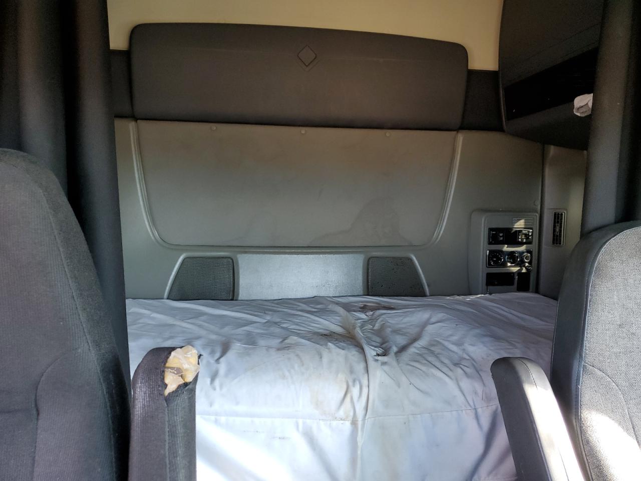 2013 International Prostar - Semi Truck VIN: 1HSDHSJR6DJ150043 Lot: 84632765