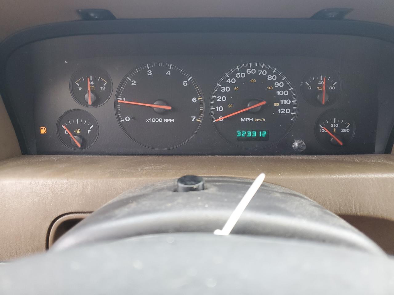 2000 Jeep Grand Cherokee Laredo VIN: 1J4GW48N1YC239534 Lot: 90411715