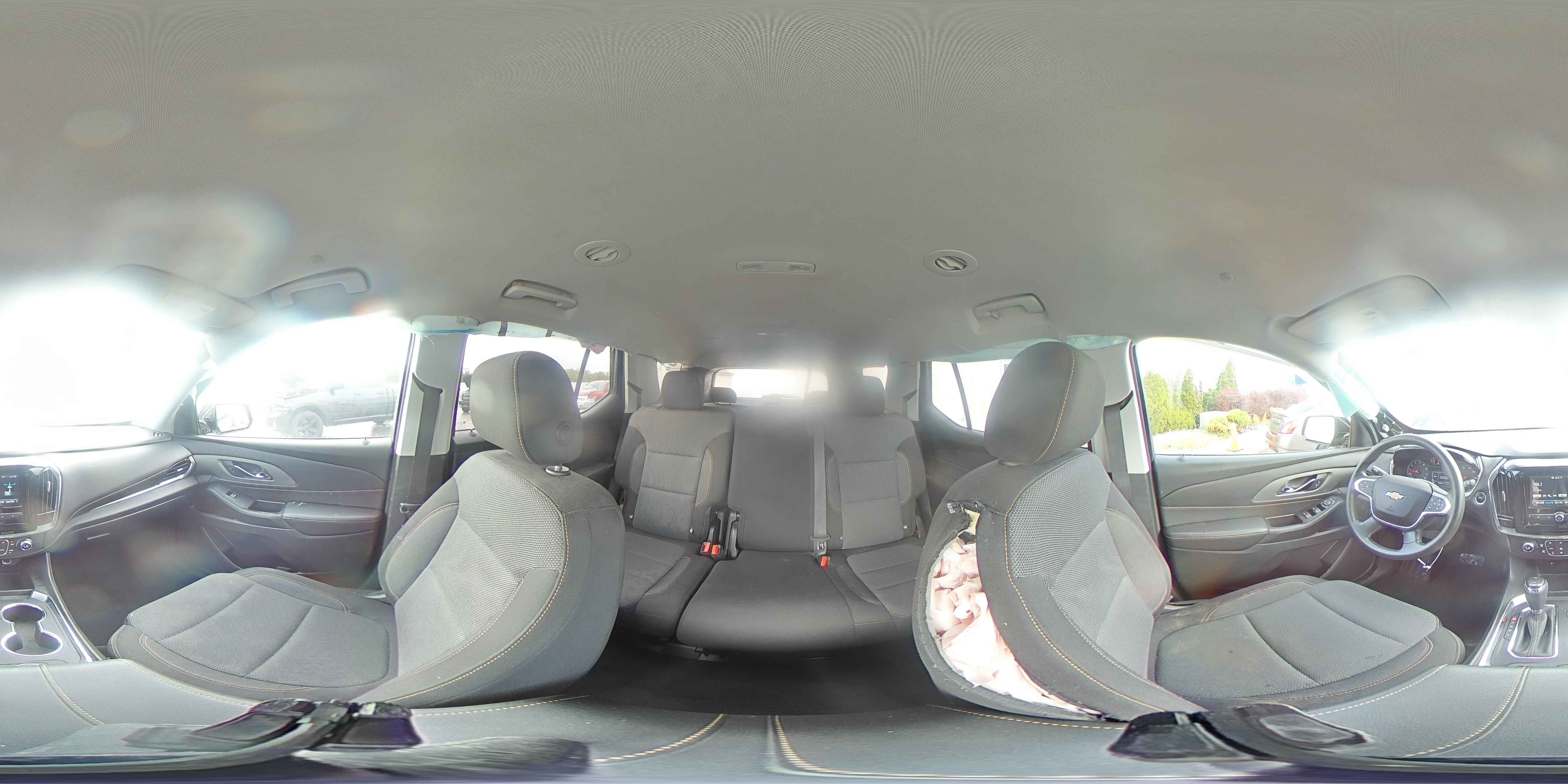 2019 Chevrolet Traverse Ls VIN: 1GNERFKWXKJ108470 Lot: 85681025