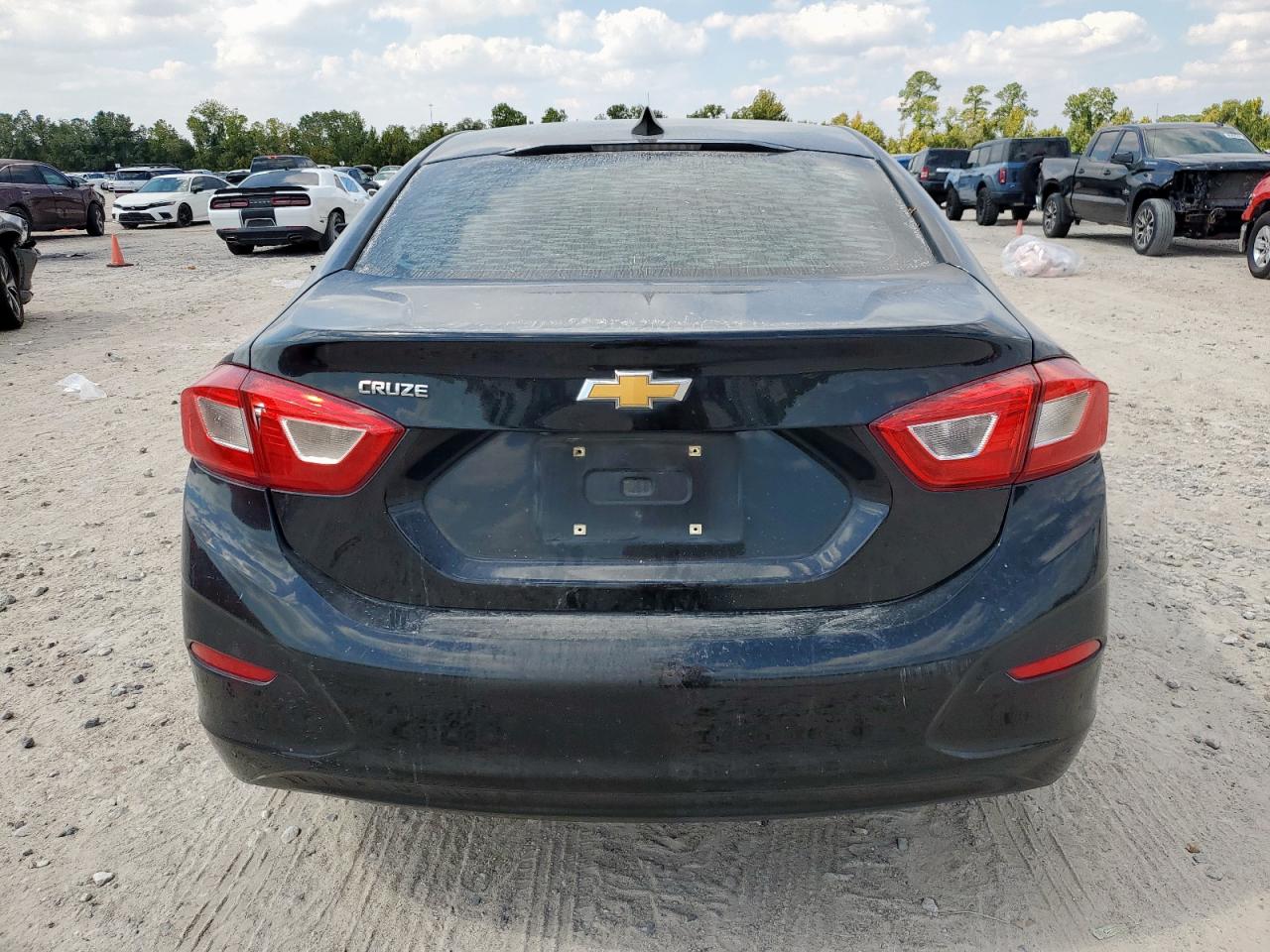 2019 Chevrolet Cruze Ls VIN: 1G1BC5SM3K7148353 Lot: 86474875