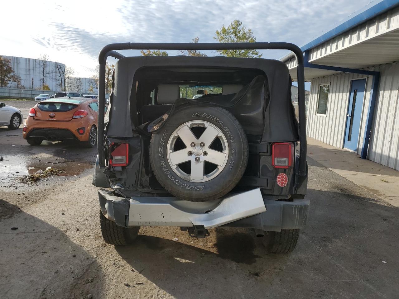 2008 Jeep Wrangler Sahara VIN: 1J4FA54188L622583 Lot: 85183785