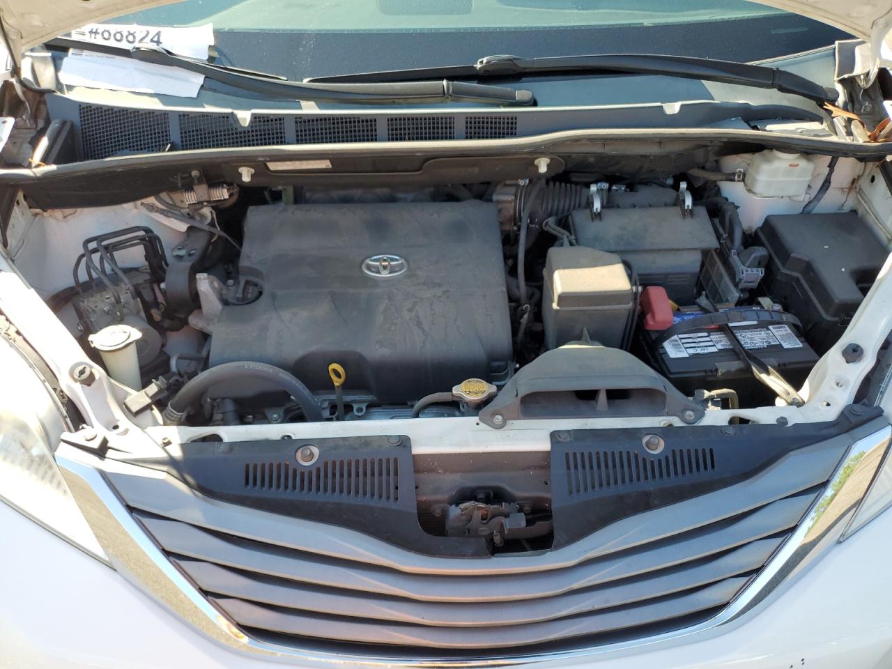 2012 Toyota Sienna Xle VIN: 5TDYK3DC8CS234066 Lot: 84642265