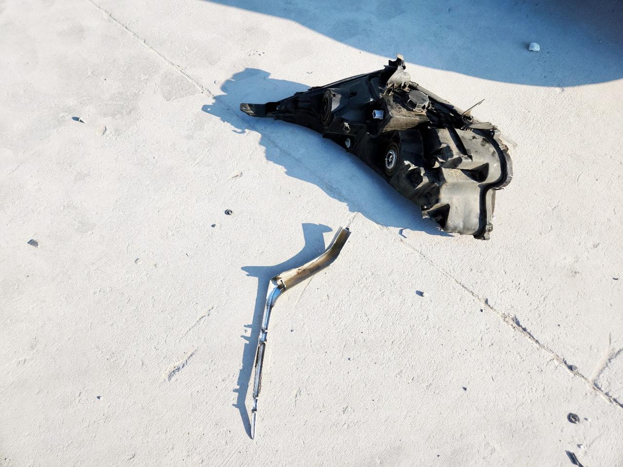 2017 Honda Cr-V Lx VIN: 7FARW5H38HE002842 Lot: 85173265