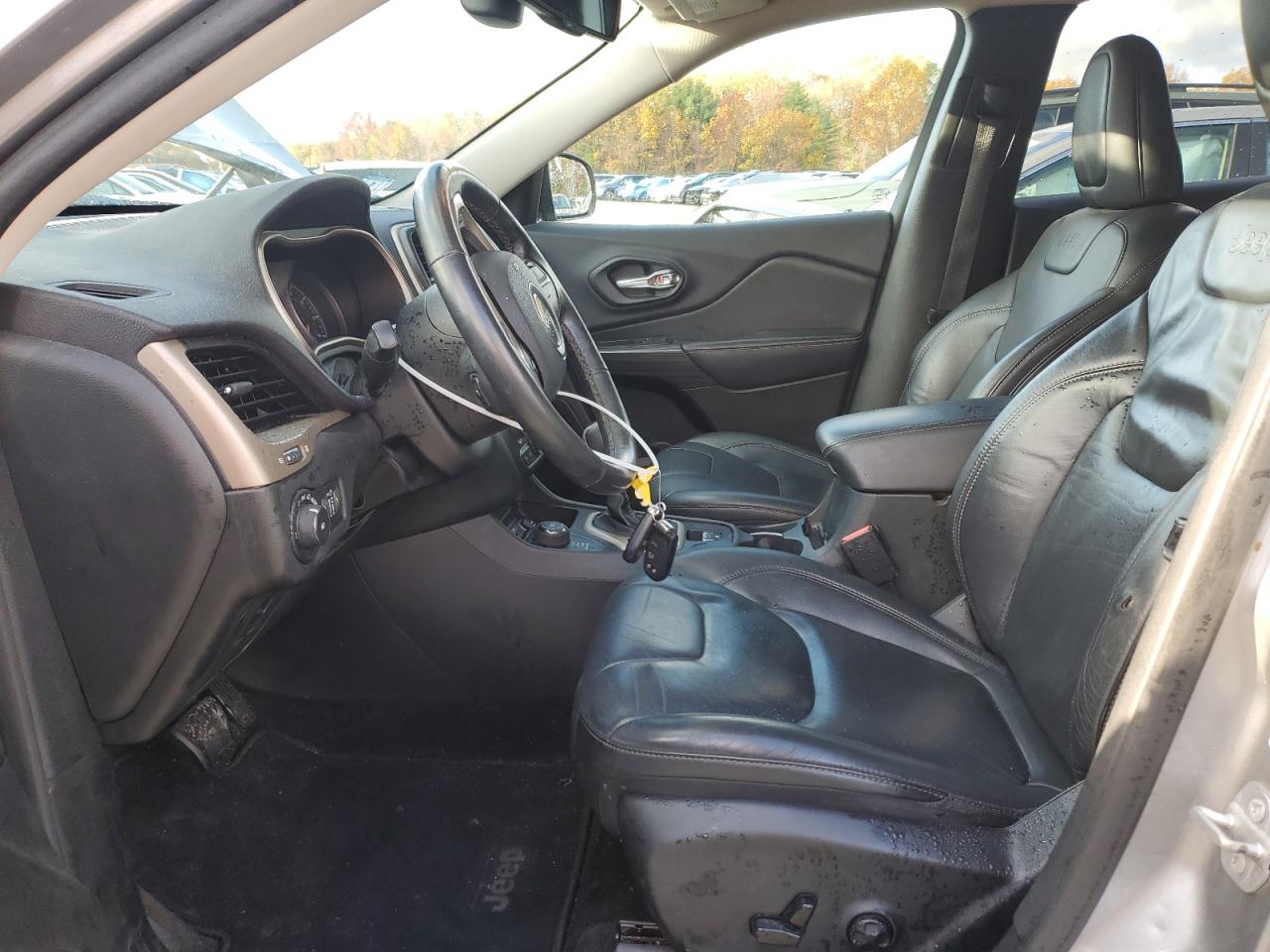 2015 Jeep Cherokee Limited VIN: 1C4PJMDS6FW688834 Lot: 89801555