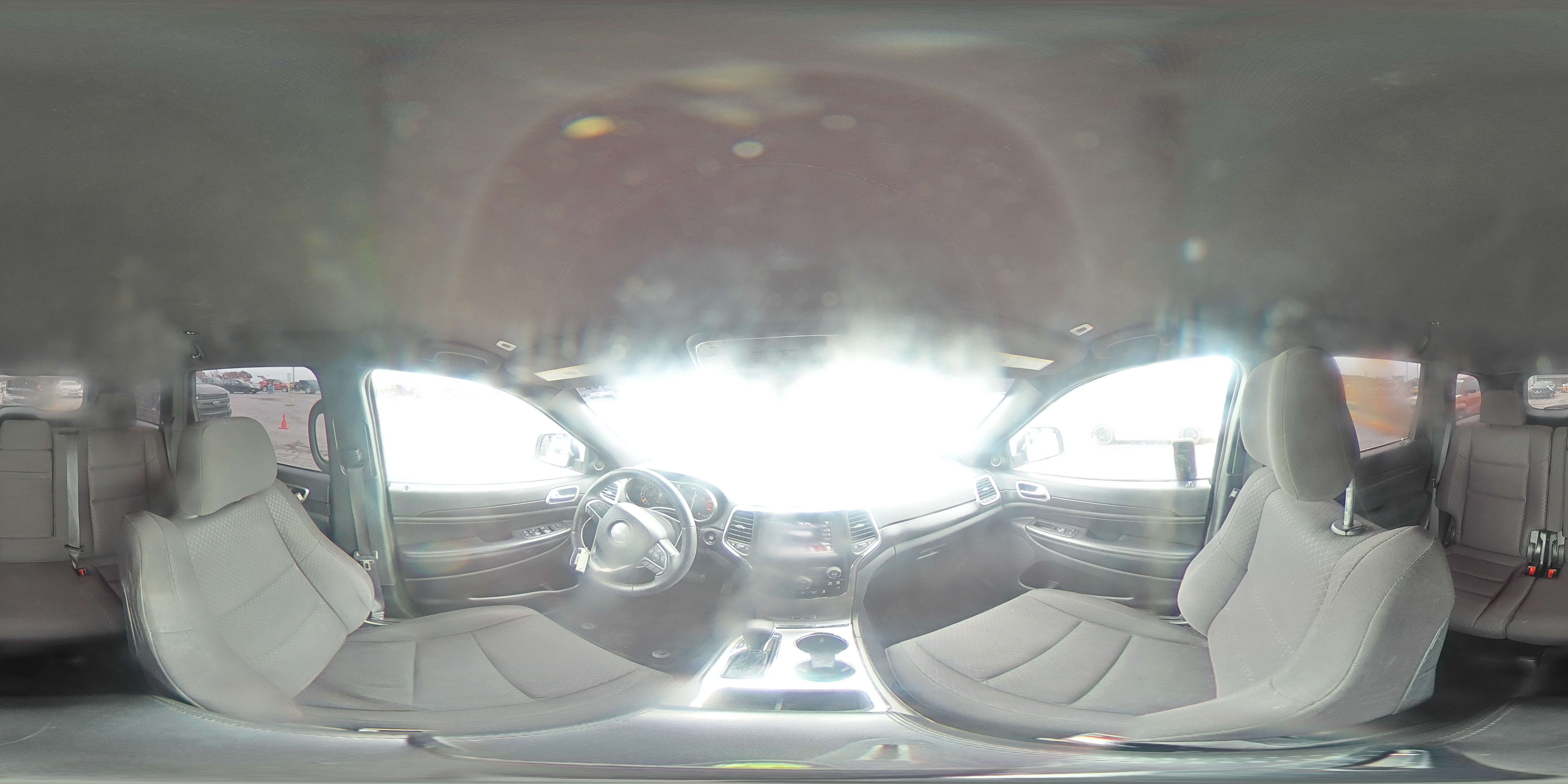 2018 Jeep Grand Cherokee Laredo VIN: 1C4RJFAG2JC310668 Lot: 85140455