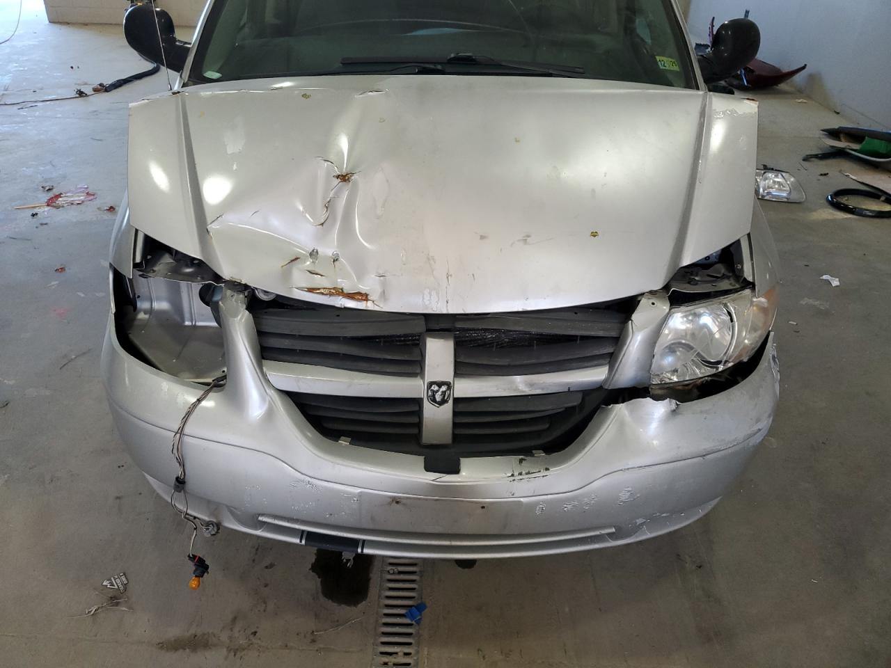 2006 Dodge Caravan Sxt VIN: 1D4GP45RX6B512972 Lot: 82298435
