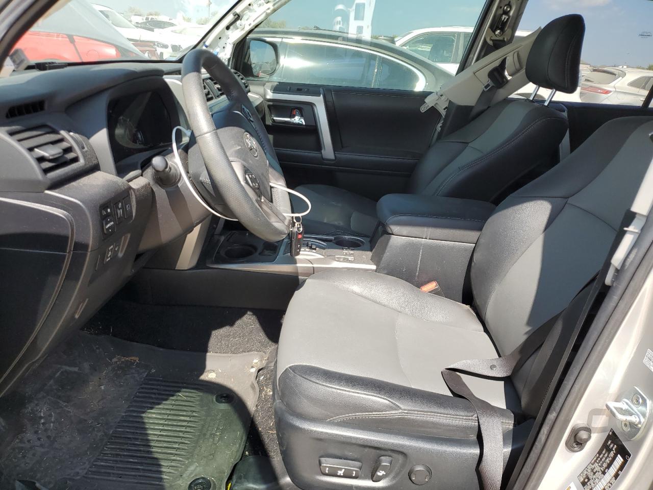 2022 Toyota 4Runner Sr5 VIN: JTEFU5JR8N5274528 Lot: 82607715