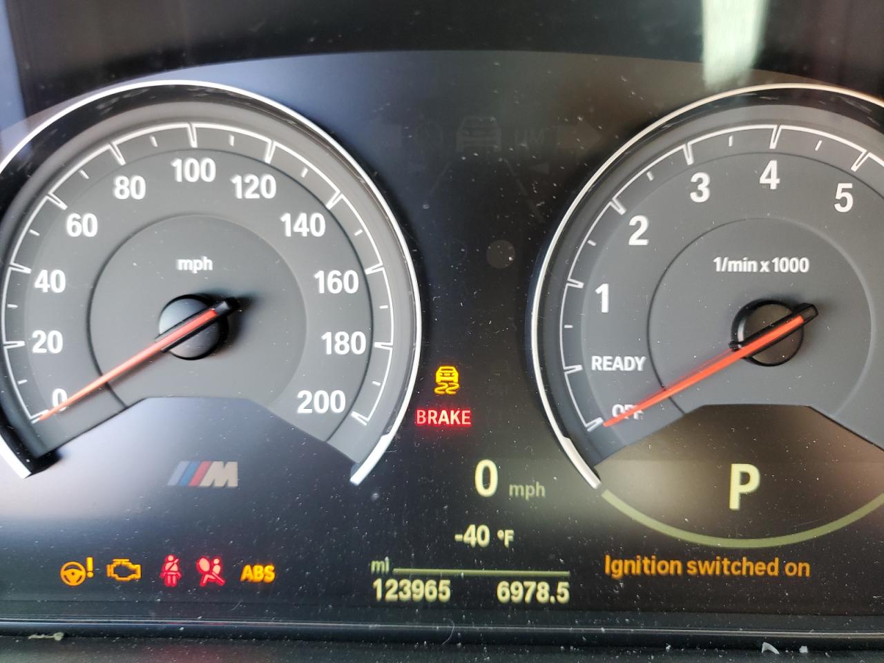 2015 BMW M4 VIN: WBS3R9C52FK333904 Lot: 84521315