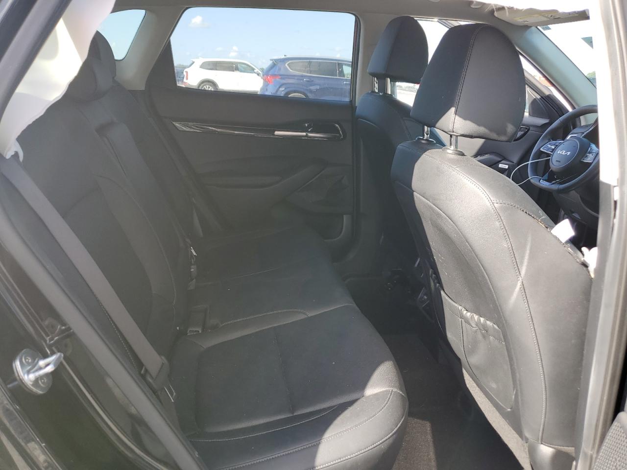 2023 Kia Seltos Sx VIN: KNDETCA25P7357786 Lot: 85652075