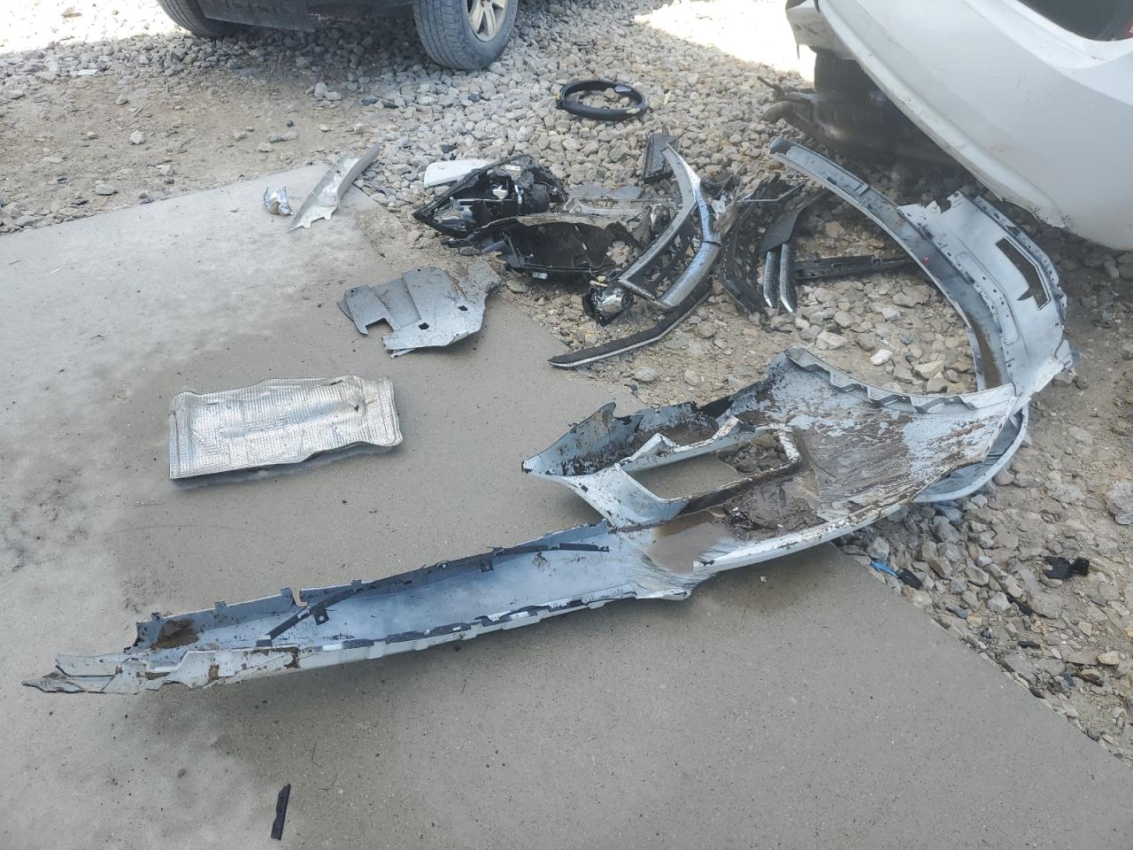 2017 Chevrolet Impala Lt VIN: 1G1105SA6HU144303 Lot: 84267495