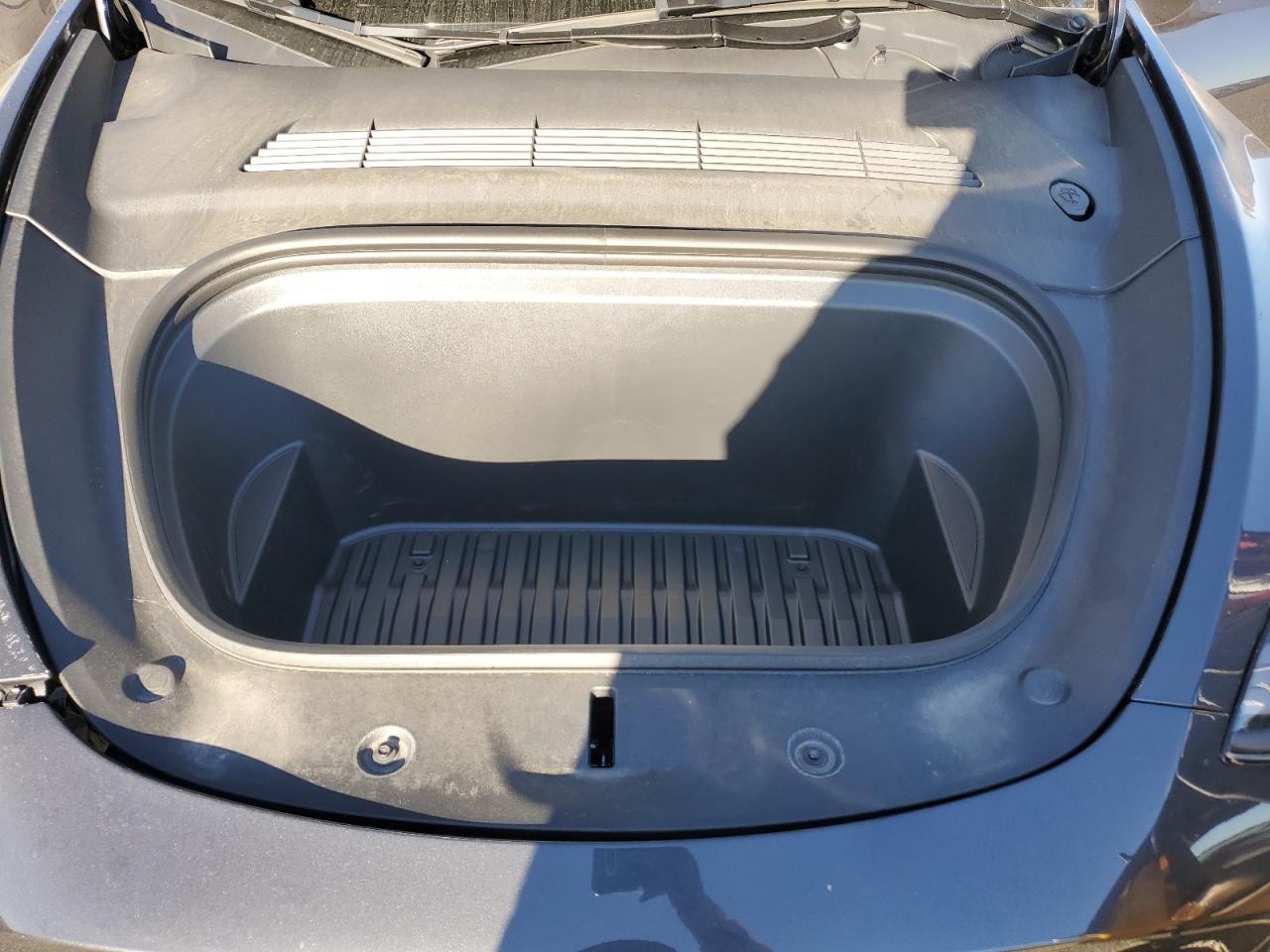 2025 Tesla Model Y VIN: 7SAYGDED4SF316560 Lot: 89687205