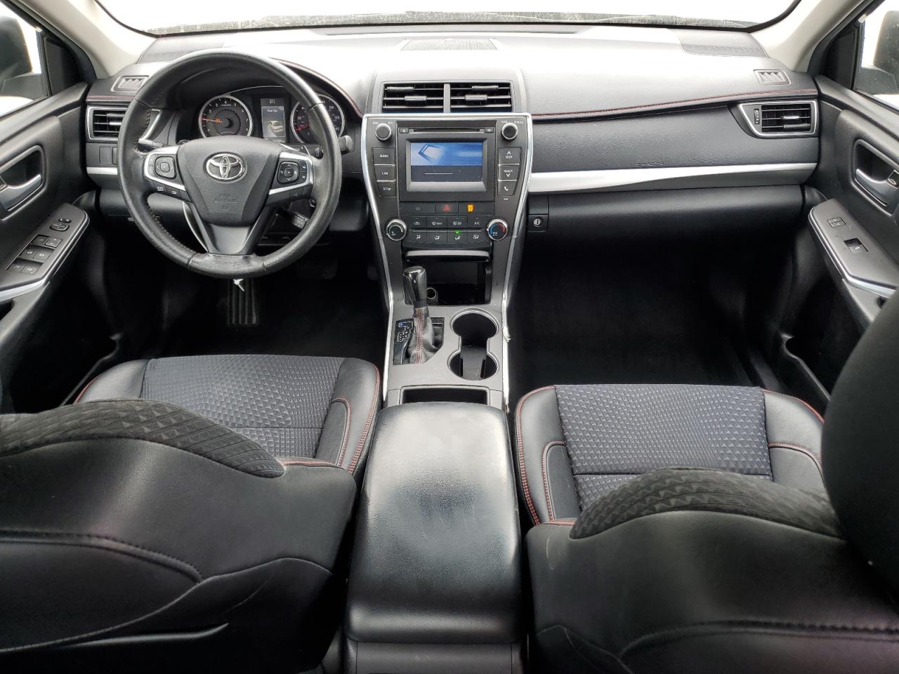 2015 Toyota Camry Le VIN: 4T1BF1FKXFU007864 Lot: 85835065