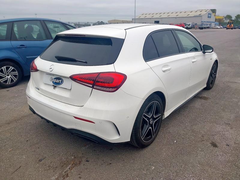 2021 MERCEDES-BENZ A 180 AMG LINE ED EXECUTI 