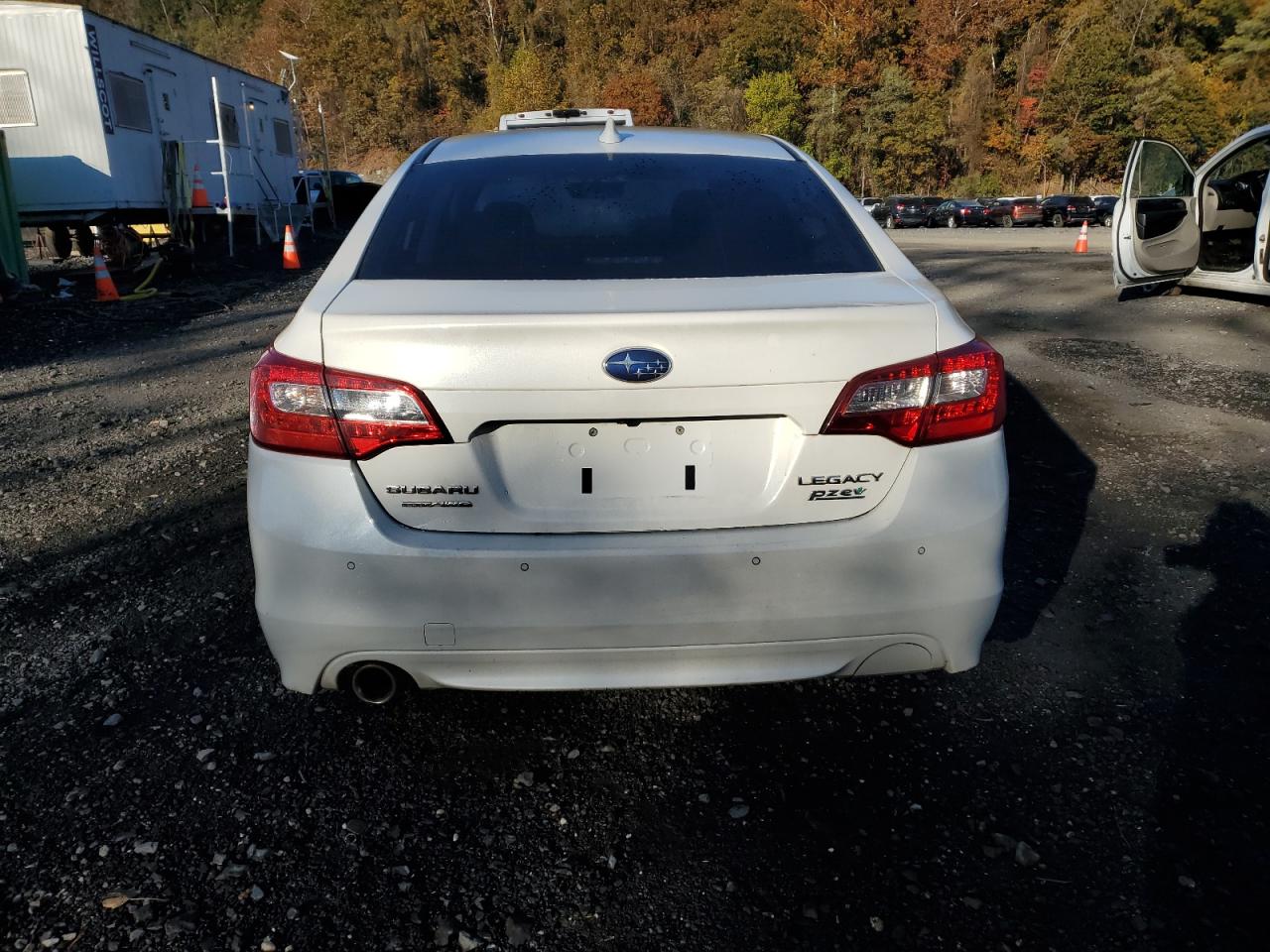 2017 Subaru Legacy 2.5I Limited VIN: 4S3BNAN62H3037316 Lot: 90053195