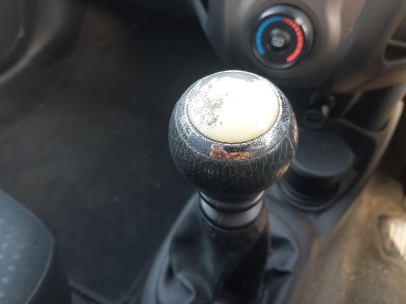 2010 TOYOTA YARIS 1.33 VVT-I TR 5DR [6]