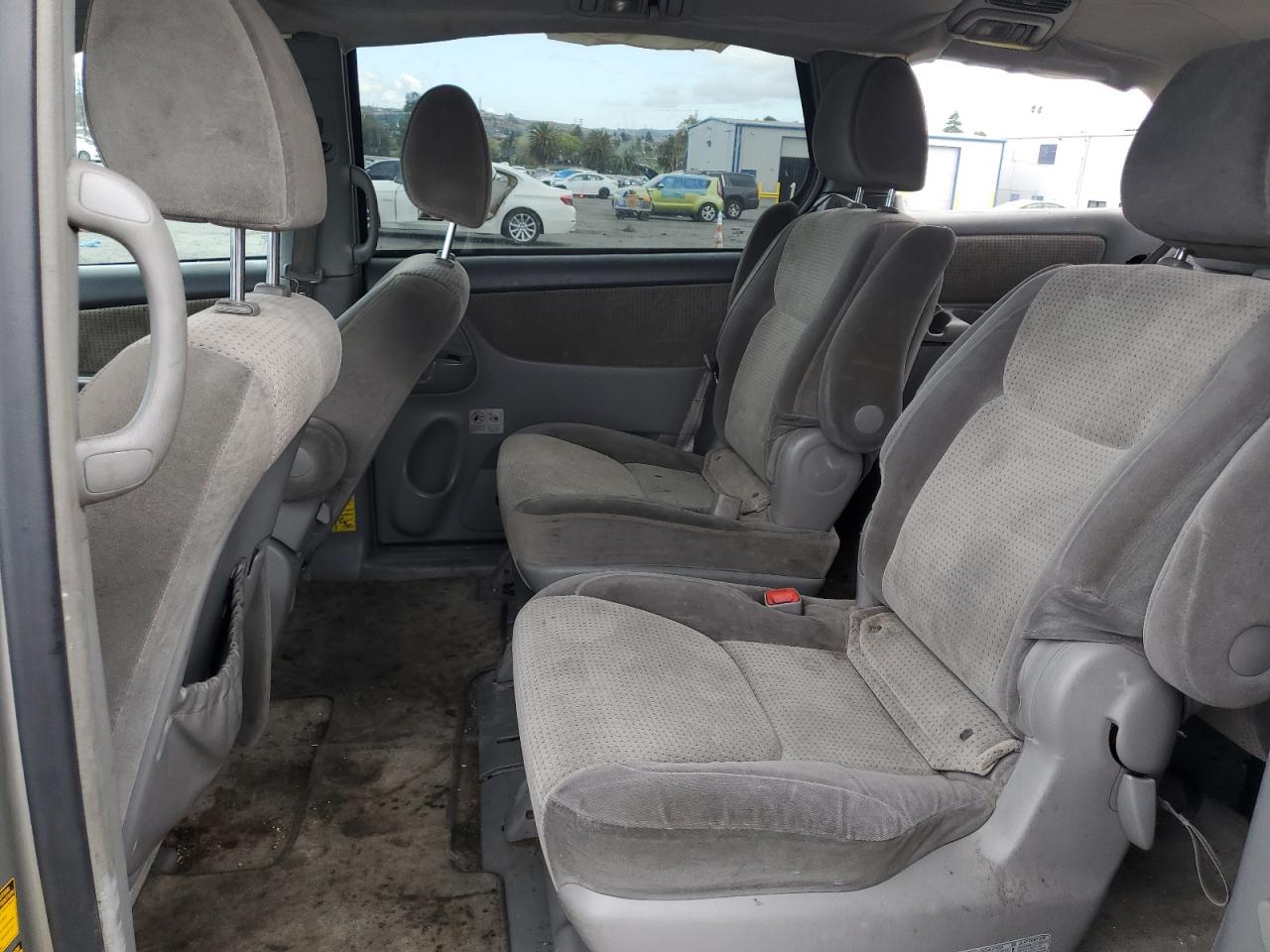 2010 Toyota Sienna Ce VIN: 5TDKK4CCXAS322952 Lot: 82291255