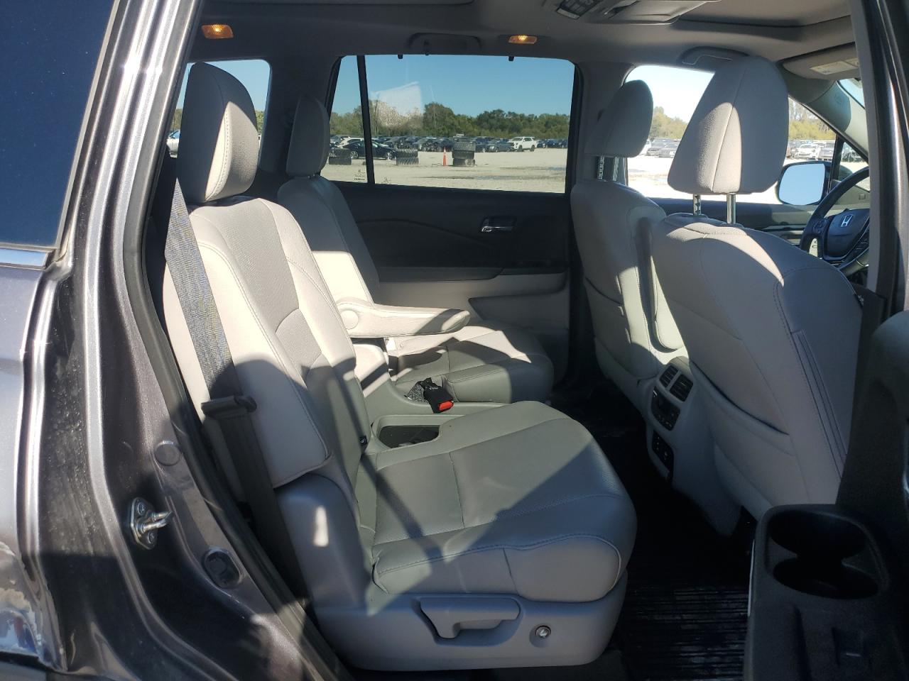 2017 Honda Pilot Elite VIN: 5FNYF6H0XHB008645 Lot: 86489445