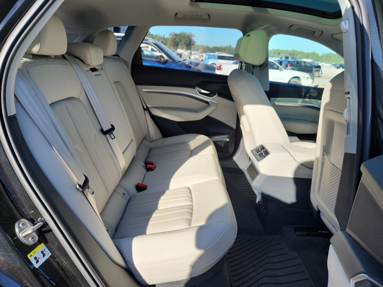 2024 Audi Q8 E-Tron Premium Plus VIN: WA15AAGE3RB058576 Lot: 86229595