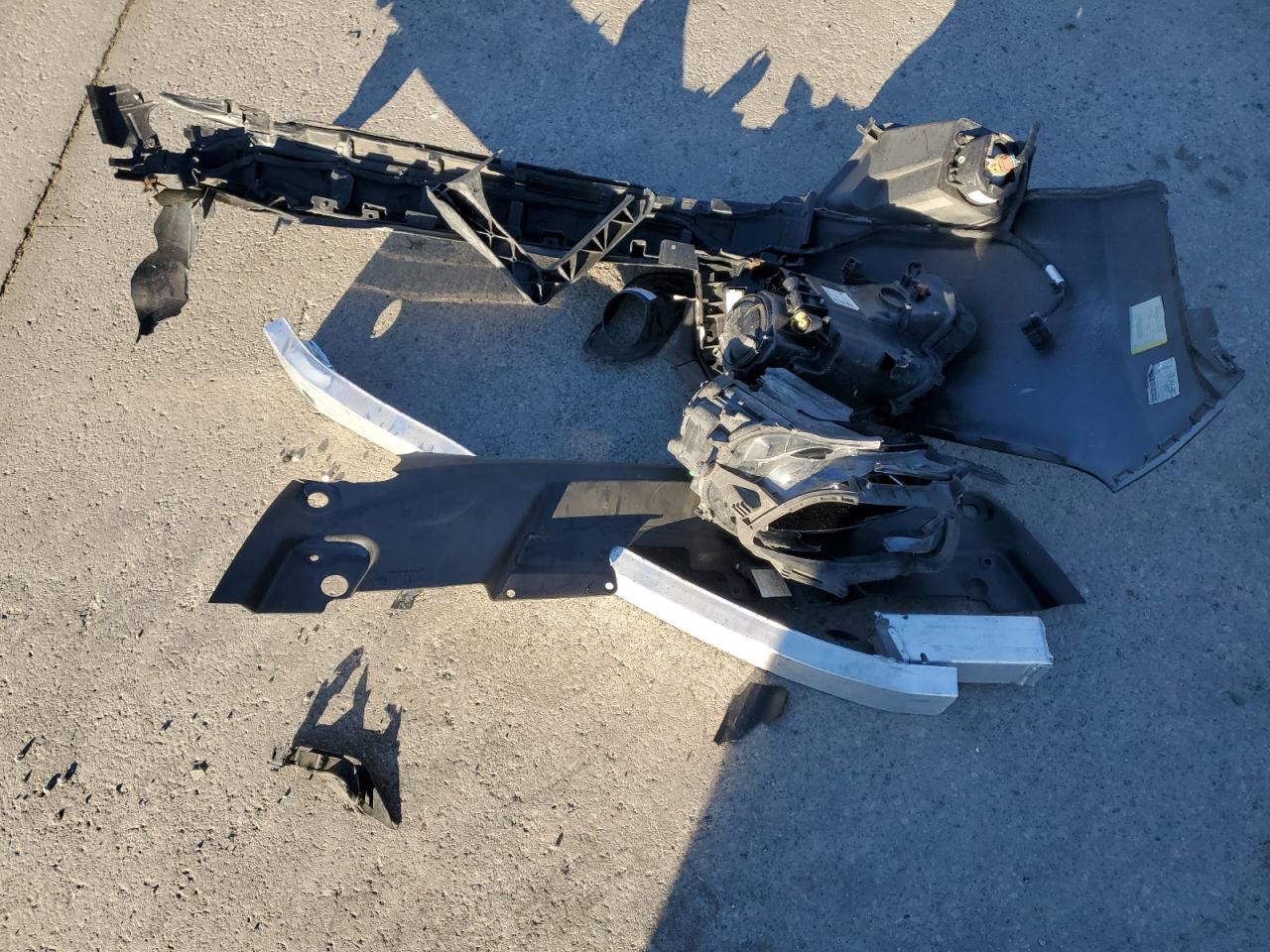 2016 Jeep Cherokee Latitude VIN: 1C4PJMCS6GW140321 Lot: 82723675