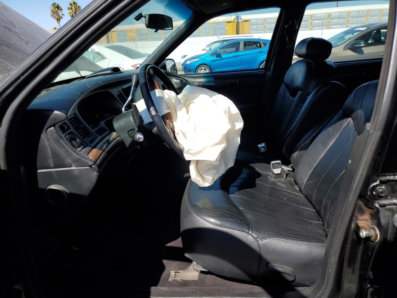 1995 Lincoln Town Car Executive VIN: 1LNLM81W7SY682393 Lot: 86265565