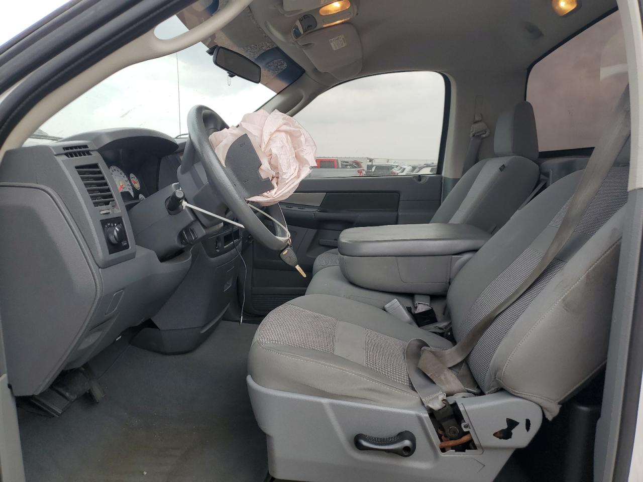 2007 Dodge Ram 1500 St VIN: 1D7HU16N47J512211 Lot: 82730365