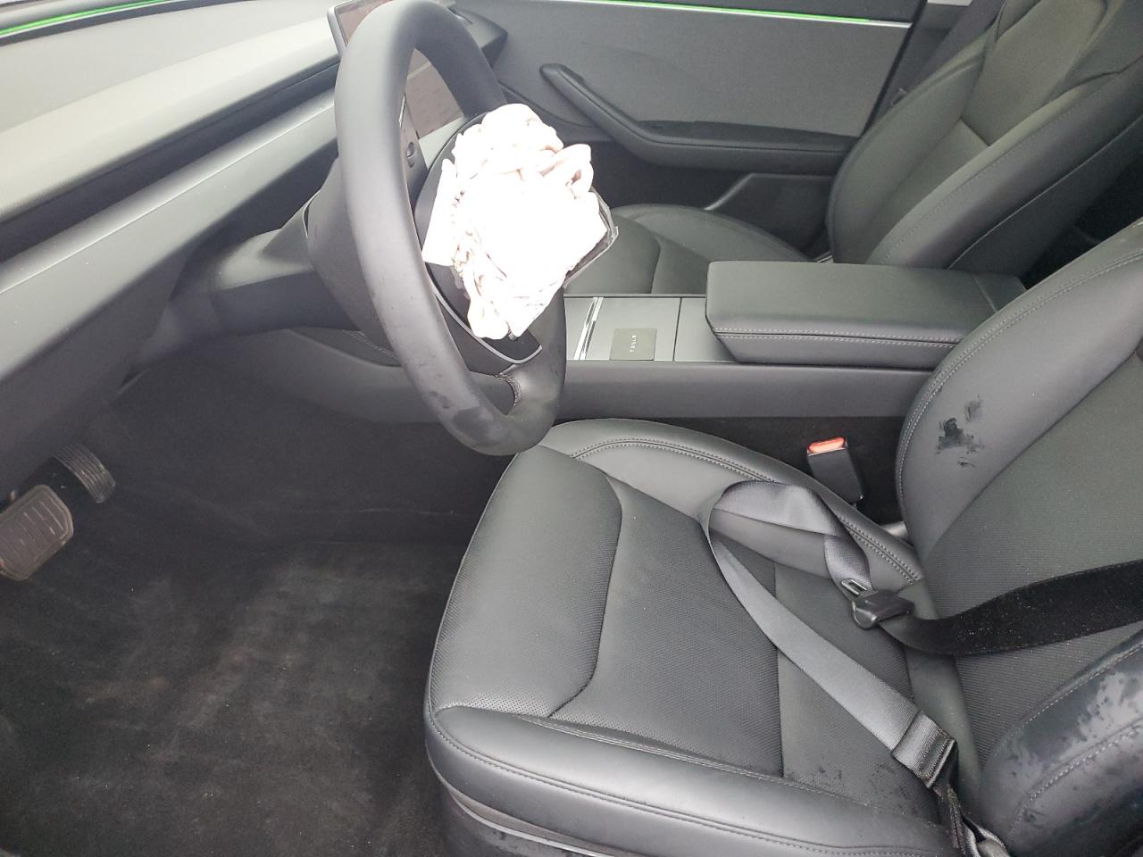 2025 Tesla Model 3 VIN: 5YJ3E1EA1SF037083 Lot: 90401345